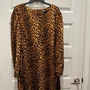 ❤️‍🔥❤️‍🔥BLOOMINGDALE’S Aqua Leopard Print Long Sleeve Dress❤️‍🔥❤️‍🔥